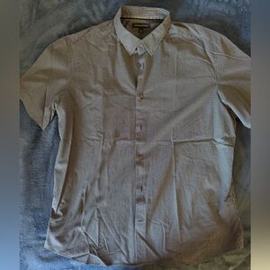 Banana Republic 
Men's Gray Short Sleeve Shirt